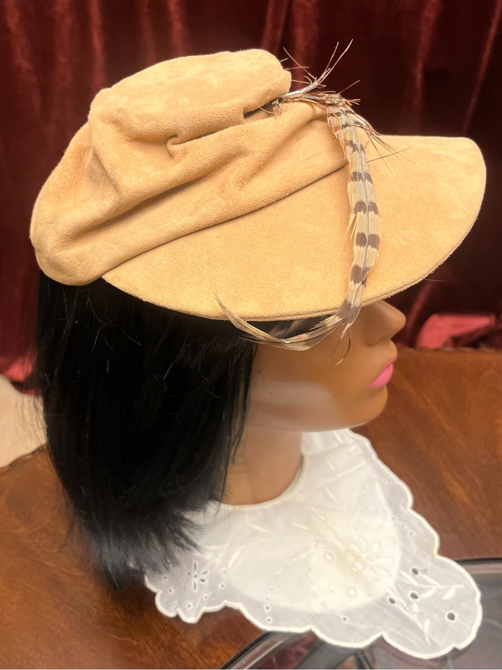 1930s 30s Vintage Leather Caramel Tan Beige Brimmed Cap Hat w/ Feathers